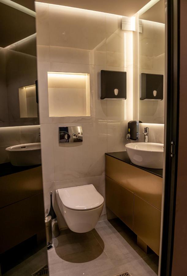 Marconio Wellness Private Pool & Spa - City Center 베오그라드 외부 사진