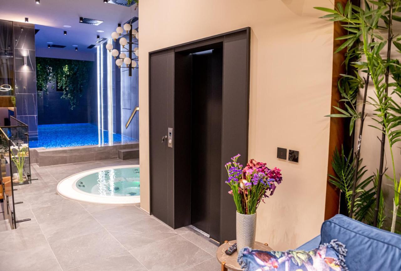 Marconio Wellness Private Pool & Spa - City Center 베오그라드 외부 사진